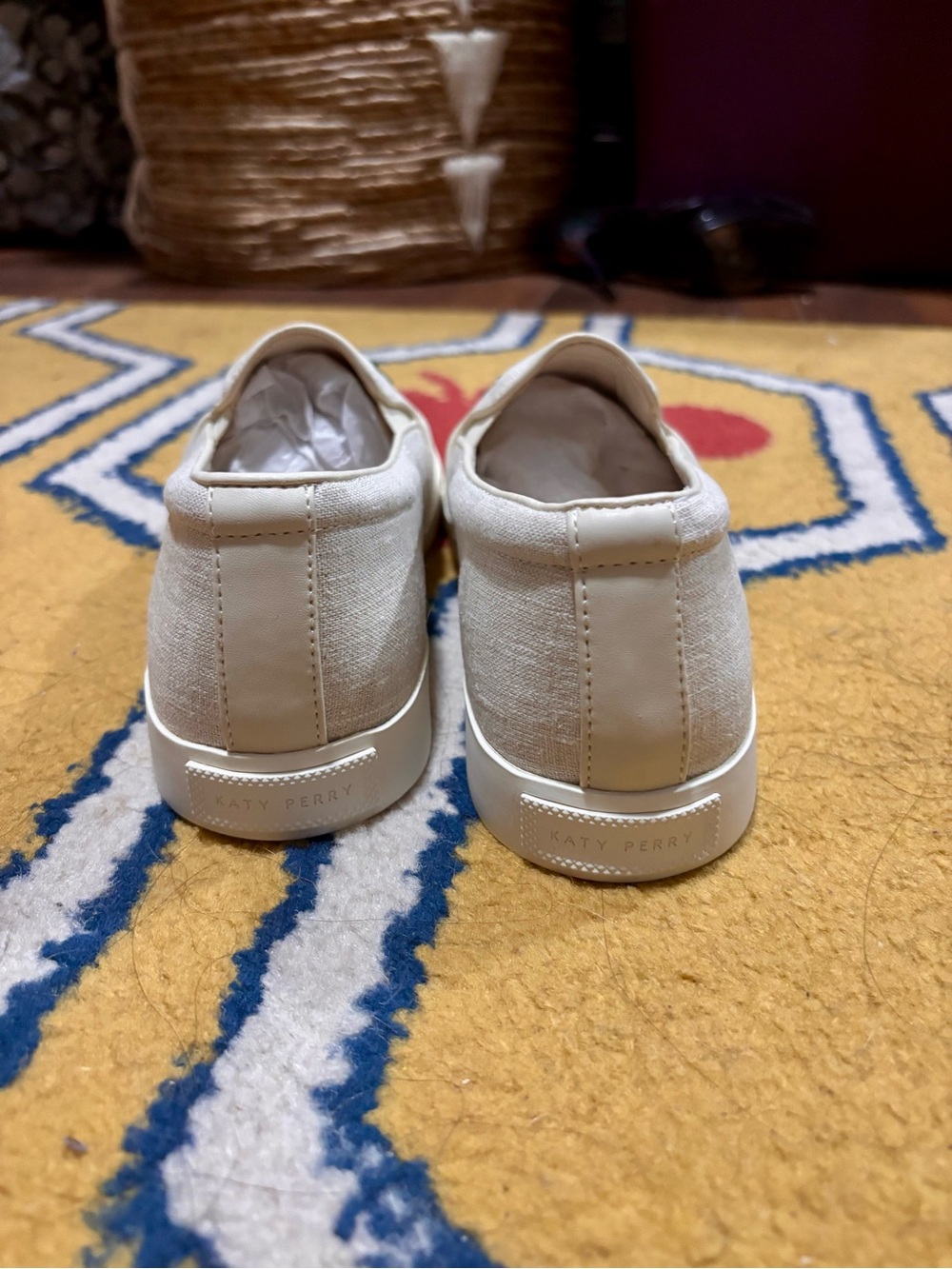 NIB Katy Perry The Kerry Strawberry Slip On Platform Sneakers Womens 7.5 - Picture 7 of 13